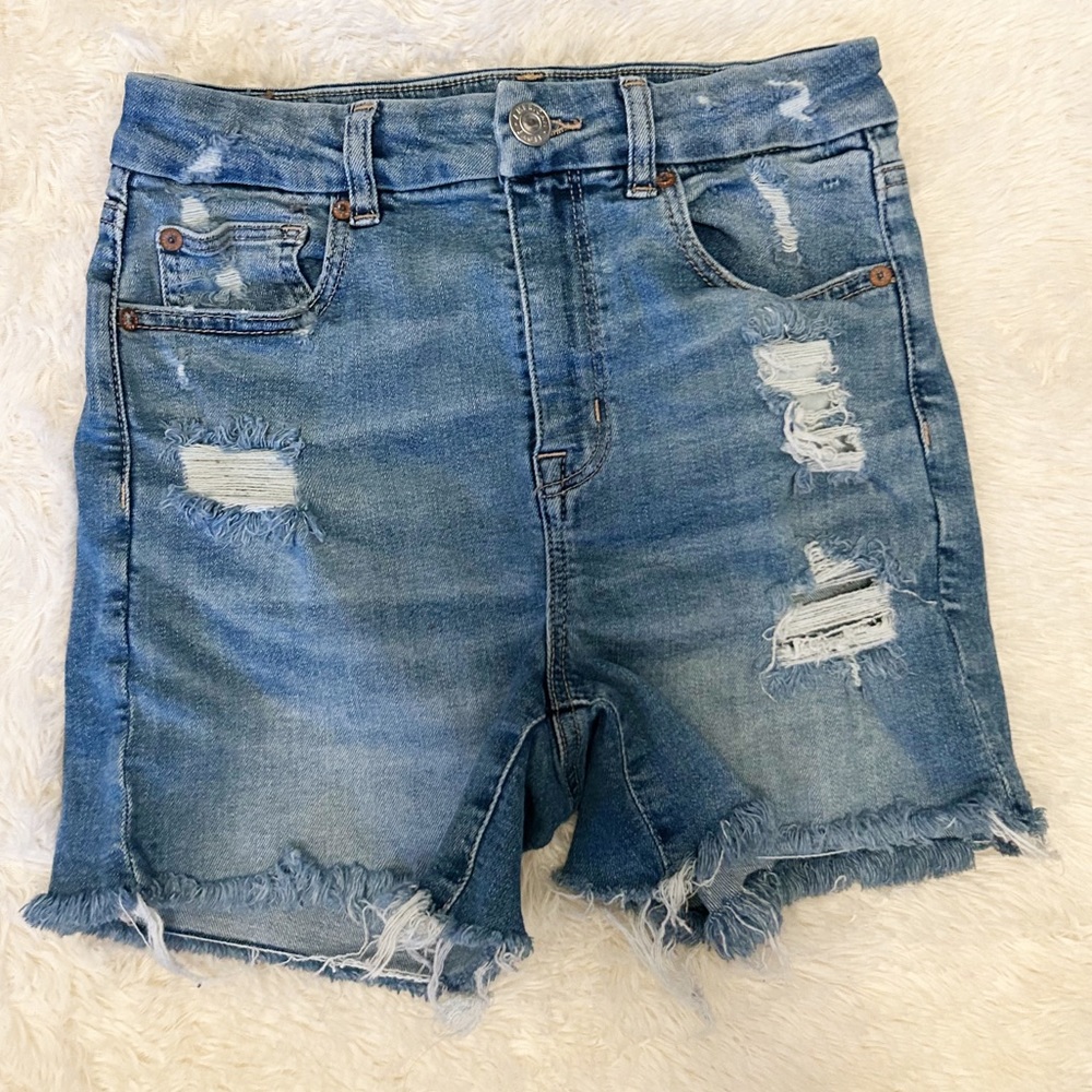 American Eagle Curvy Hi-Rise Shortie Size 2 Super Stretch Distressed